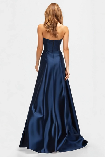Perlé bleu marine Une ligne Sweetheart Satin scintillant Robe formelle avec fente